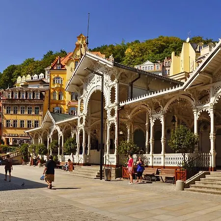 Апартаменты Jurincom Apartmens Zamecky Vrch