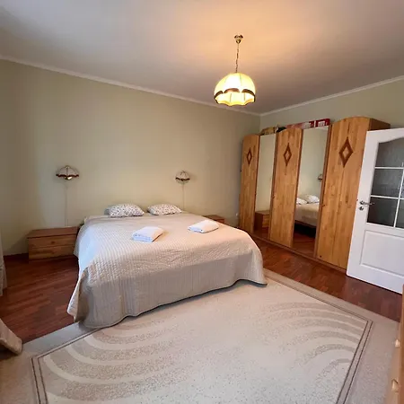 Jurincom Apartmens Zamecky Vrch *