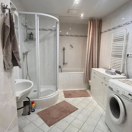 Jurincom Apartmens Zamecky Vrch Карловы Вары