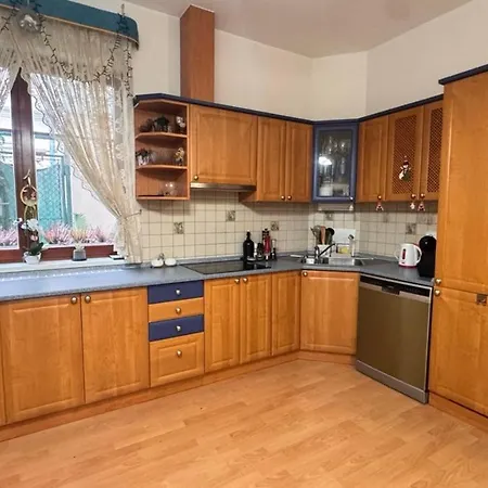 Jurincom Apartmens Zamecky Vrch Апартаменты