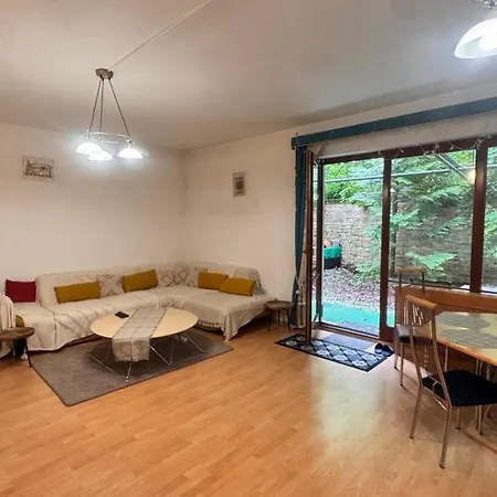 Jurincom Apartmens Zamecky Vrch Апартаменты *